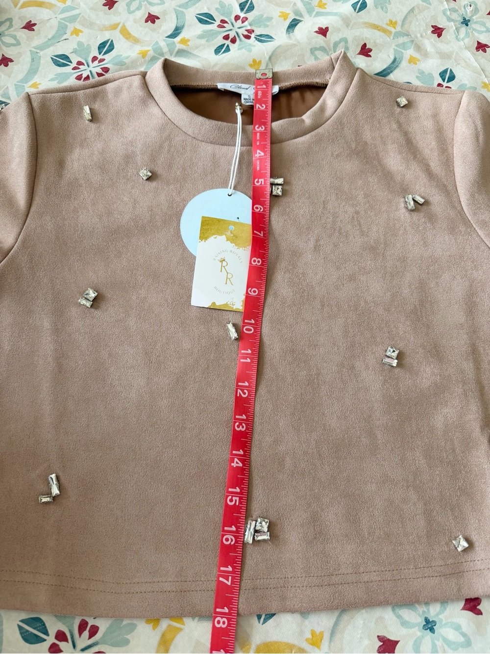 NWT Cloud Ten Taupe Faux Suede Rhinestone Jewel Crop Top S - Picture 6 of 7